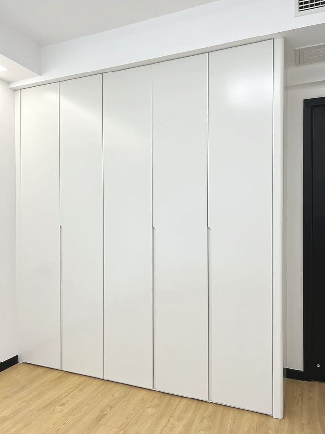 开云APP官网：定制家具里的5大“鸡肋”配件价格高不说实用性不敢恭维(图4)