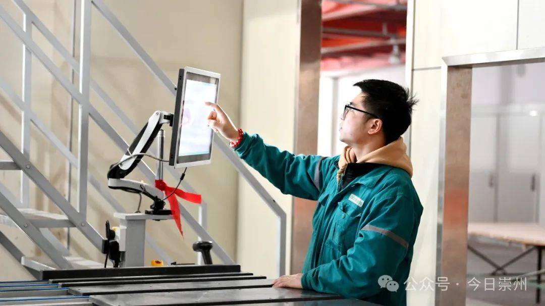 开云APP官网：全省首批家具企业产品(图3)